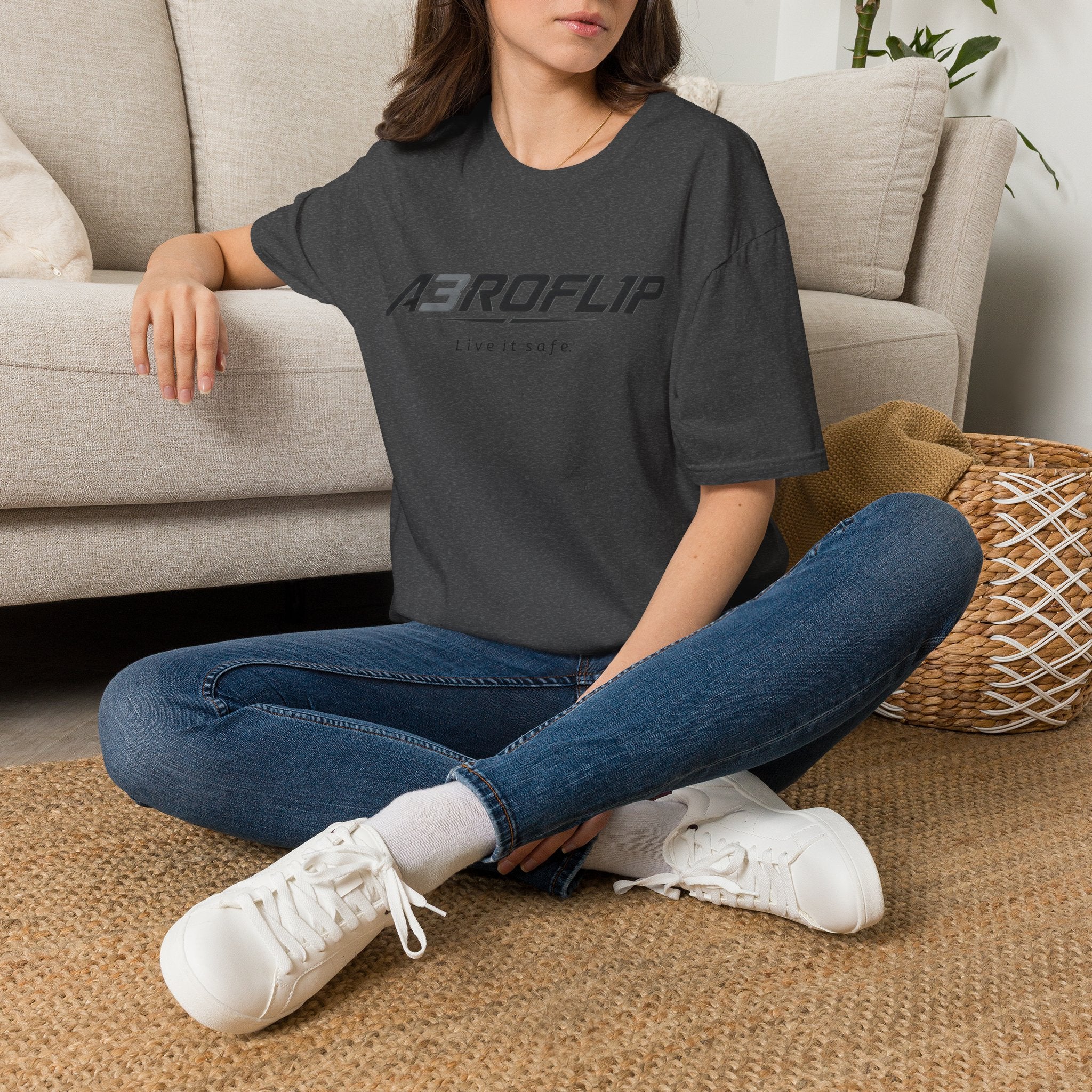 A3ROFL1P graphic t-shirt