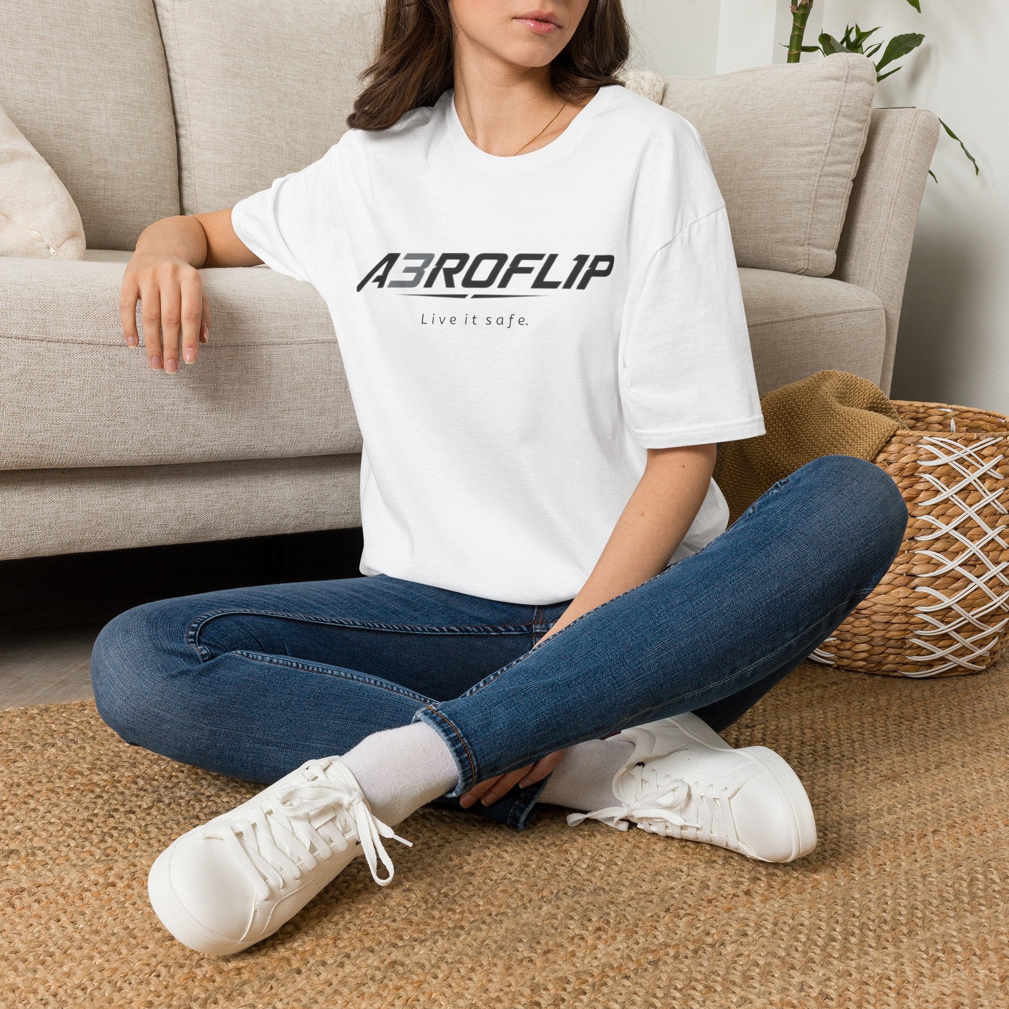 A3ROFL1P graphic t-shirt