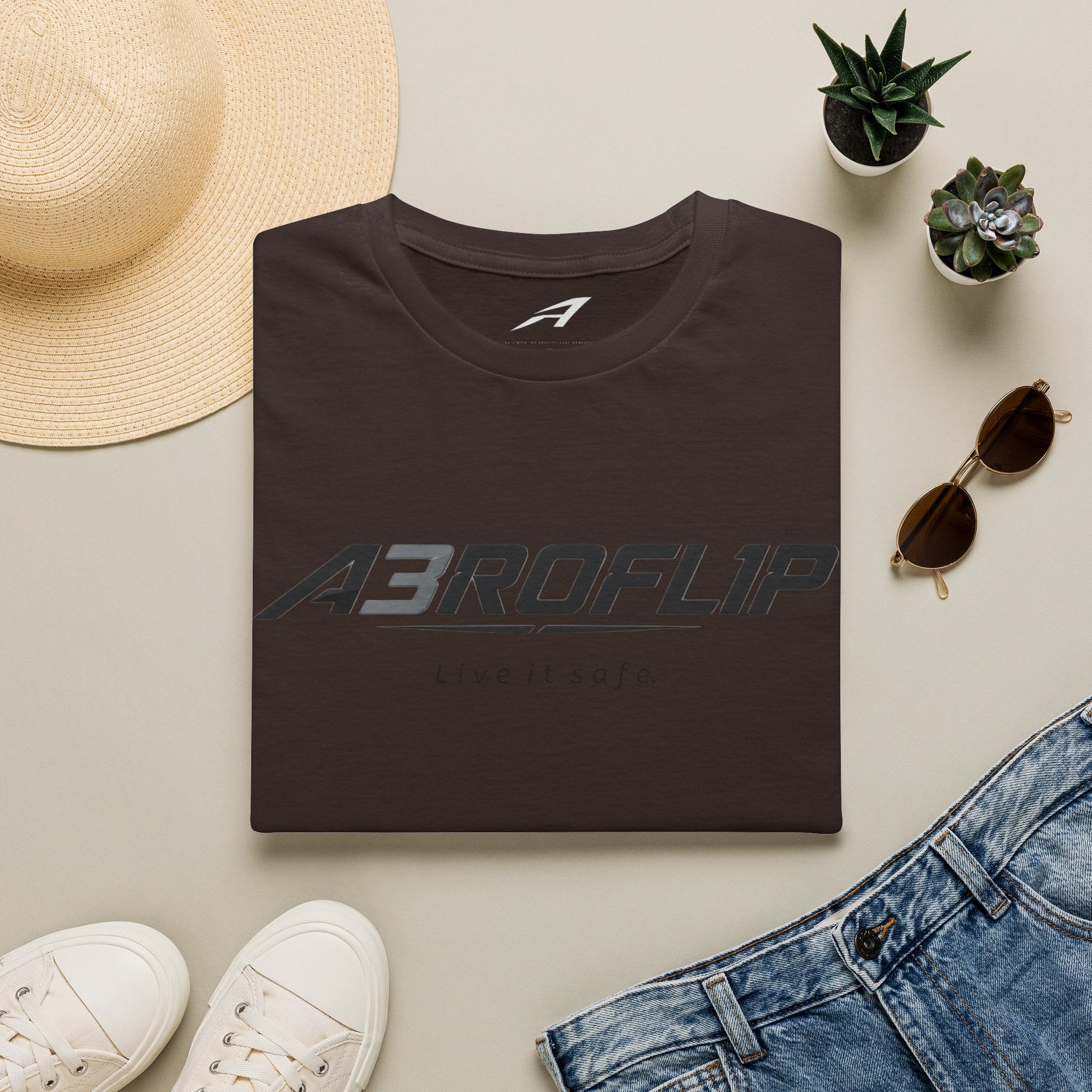 A3ROFL1P graphic t-shirt