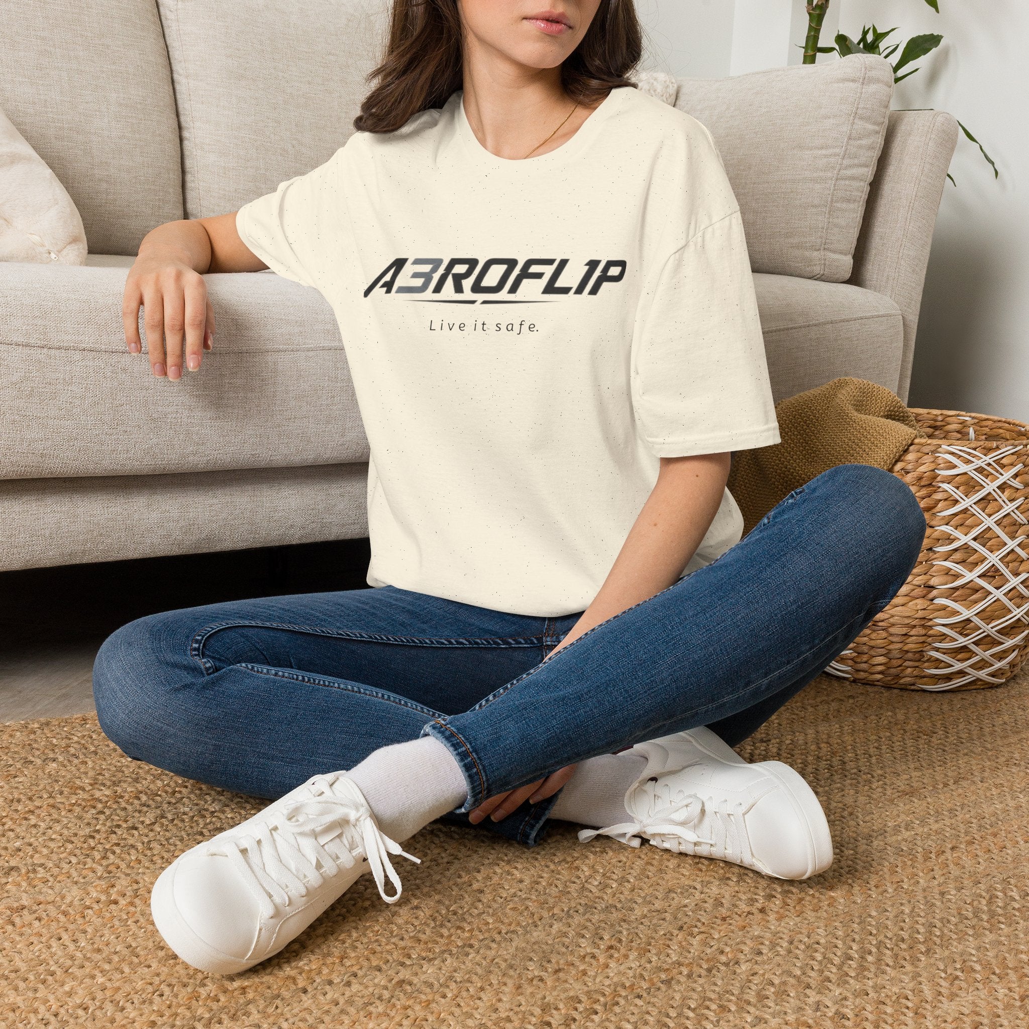 A3ROFL1P graphic t-shirt